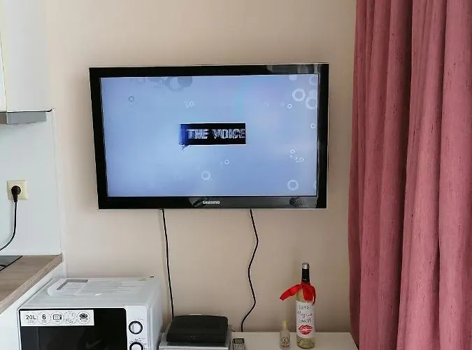 Cozy With Pool In Sunny Appartement Slantchev Briag