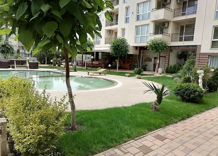 Appartement Cozy With Pool In Sunny