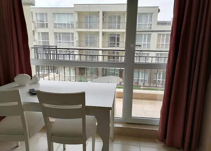 Cozy With Pool In Sunny شقة ساني بيتش