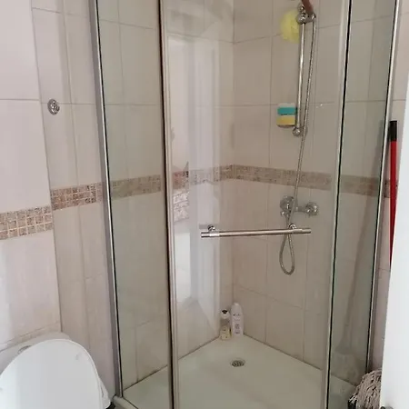 Cozy With Pool In Sunny Apartment